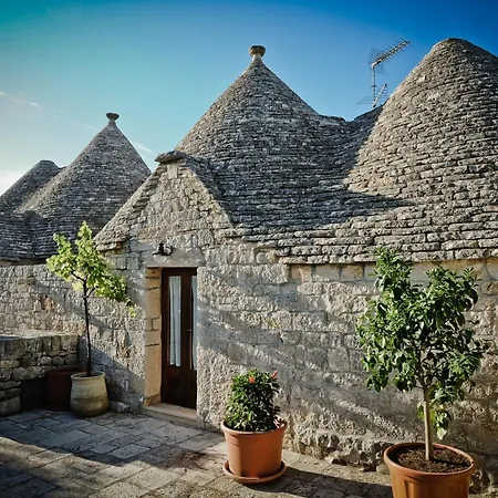 Trullo Siamese *