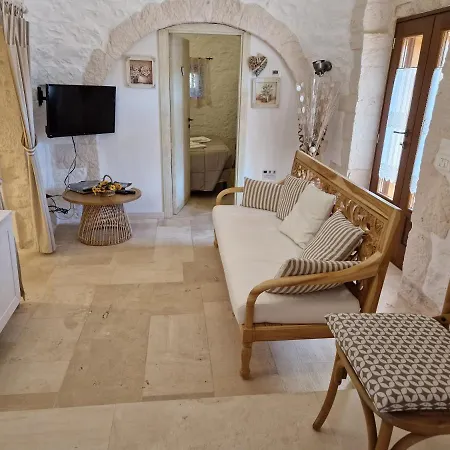 Trullo Siamese Alberobello