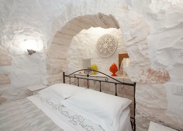 Trullo Siamese Alberobello